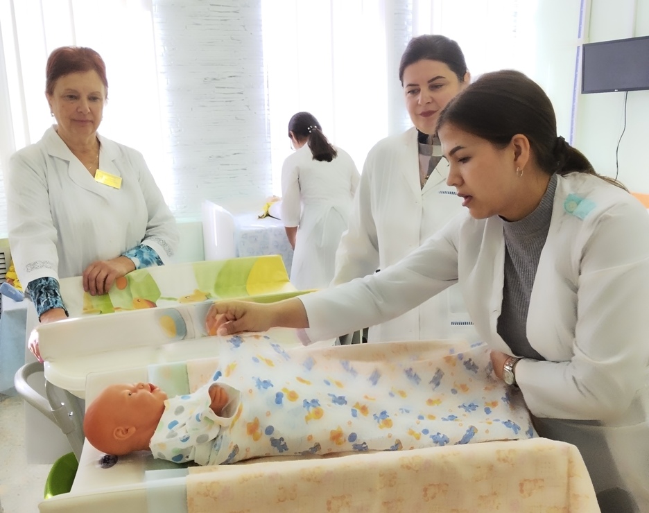 25-26 сентября 2024 года в рамках подготовки ко второму этапу первичной специализированной аккредитации специальности Сестринское дело в педиатрии проведены мастер-классы