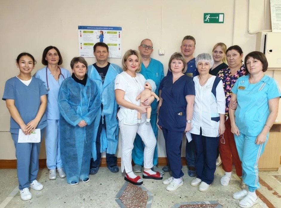 Под патронажем Минздрава Омской области в Калачинской ЦРБ прошел междисциплинарный тренинг командного взаимодействия